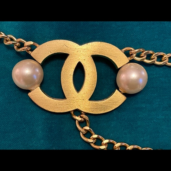 Vintage Interlocking CC Logo Waist Belt - Picture 6 of 11